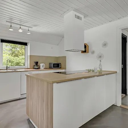 6 Bedroom Nice In Ringkobing *