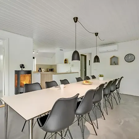 Сasa de vacaciones 6 Bedroom Nice In Ringkobing